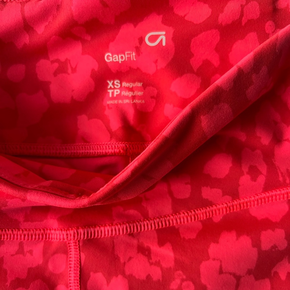 GAPFit High Rise Bike Short - Picture 3 of 3